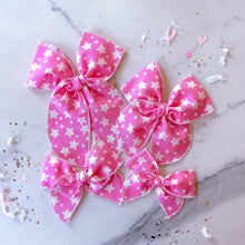 Load image into Gallery viewer, Retro Stars on Pink: Mini / Small Reversible Clip