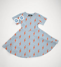 Load image into Gallery viewer, SPARK SHORT-SLEEVED SWING DRESS: 3T
