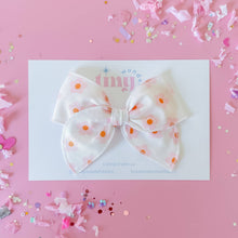 Load image into Gallery viewer, Pink Daisies: Large / Small Reversible Clip
