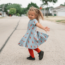 Load image into Gallery viewer, SPARK SHORT-SLEEVED SWING DRESS: 3T

